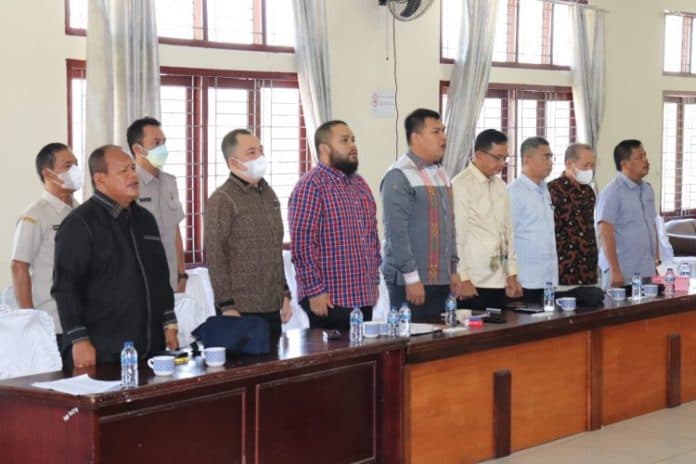 banggar_dprd_sumut_kunker_ke_toba_bupati_minta_anggaran_perbaikan_jalan_ditambah