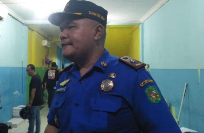 bangunan_ambruk_dan_timpa_warga_di_medan_begini_kronologinya