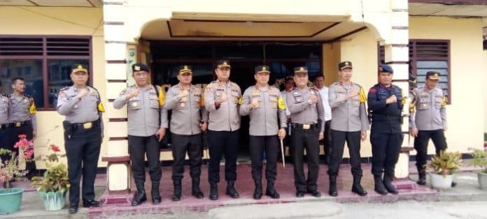 banjir_bandang_di_humbahas_kapolda_mari_kita_doakan_10_korban_yang_hilang_segera_ditemukan
