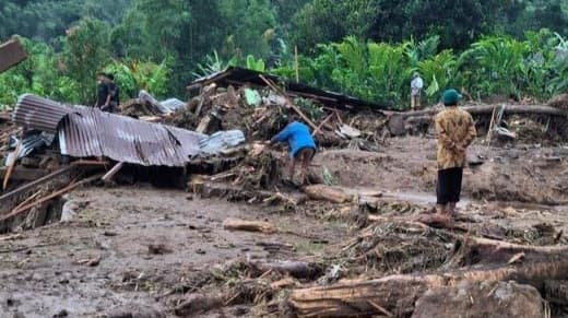banjir_bandang_terjang_sibolangit_4_orang_meninggal_dunia_dan_2_hilang