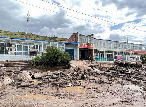 banjir_dan_longsor_di_tiongkok_barat_renggut_23_korban_jiwa_8_hilang