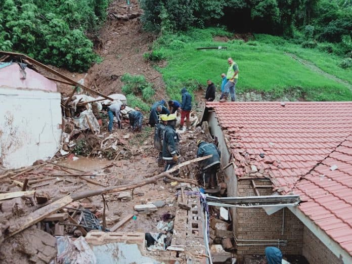 banjir_di_afrika_selatan_lebih_dari_300_orang_tewas