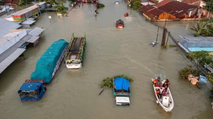 banjir_rendam_ratusan_tps_di_demak_berpotensi_pemungutan_suara_susulan