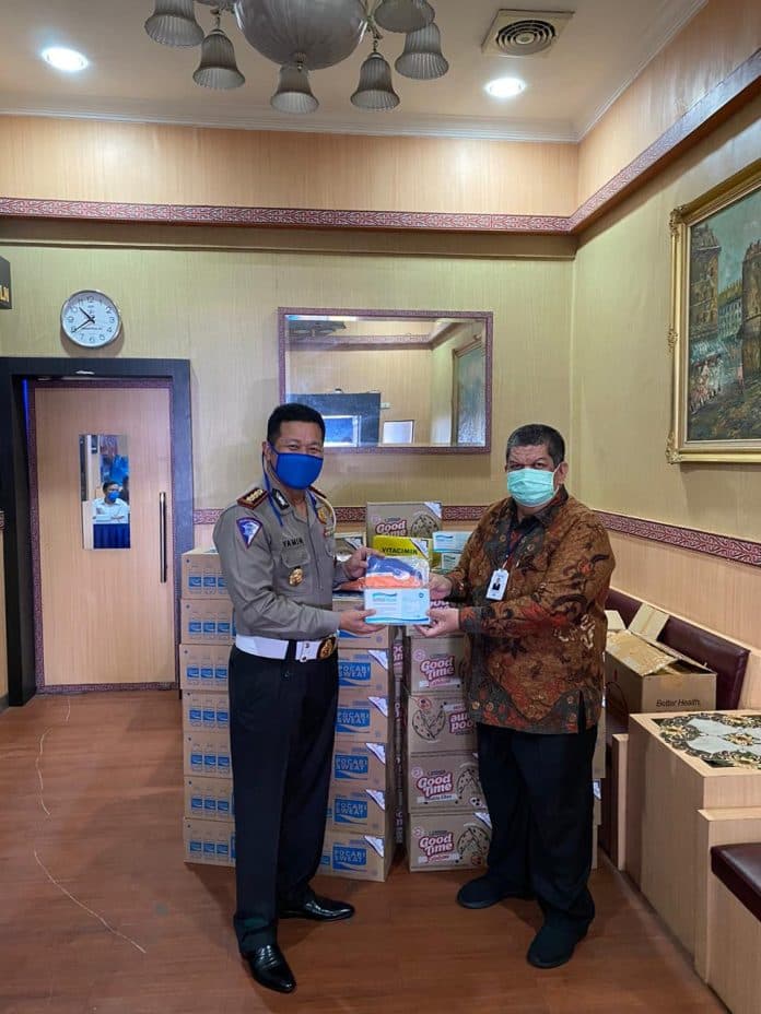 bank_sumut_bantu_vitamin_untuk_pos_pam_dan_check_point