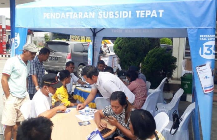 bantu_masyarakat_registrasi_mypertamina_pertamina_buka_posko_di_spbu_siantar