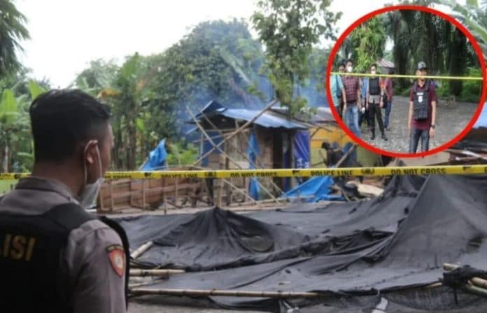 barak_judi_dan_narkoba_di_kutalimbaru_dibakar_dan_dipasang_garis_polisi