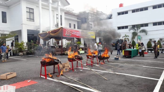 barang_bukti_173_perkara_dimusnahkan_kejari_pematangsiantar