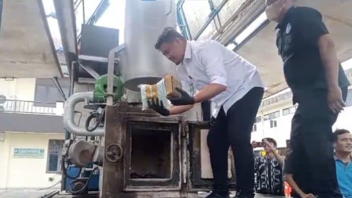 barbuk_narkoba_hasil_pengungkapan_4_kasus_sejak_april_juli_dimusnahkan_di_polrestabes_medan
