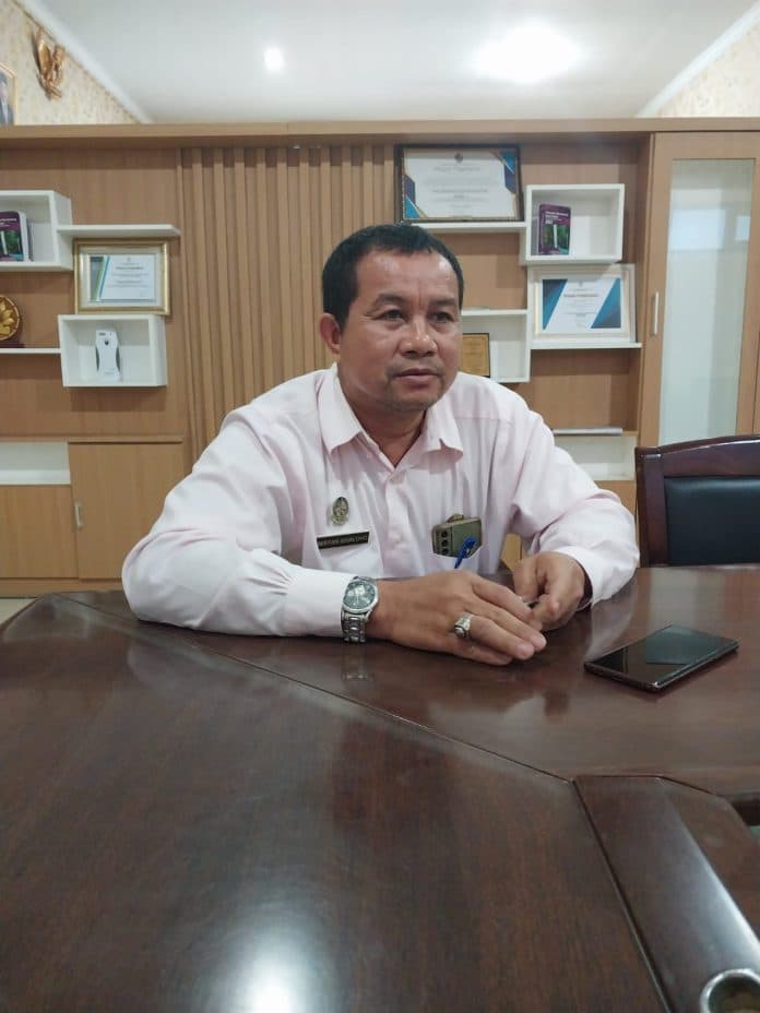 barkot_dipalsukan_kadis_dukcapil_deli_serdang_minta_warga_urus_adminduk_tidak_melalui_calo