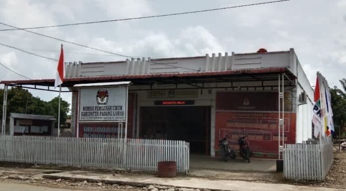 baru_15_kecamatan_yang_antar_logistik_pemilu_ke_kpu_palas