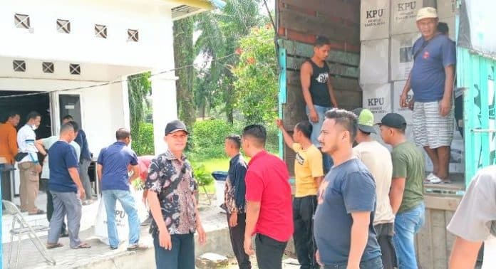 baru_sei_balai_yang_kembalikan_logistik_pemilu_ke_kpu_batu_bara