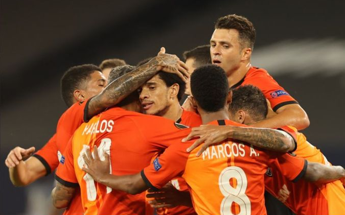 basel_terjungkal_shakhtar_donetsk_menang_telak_4_1