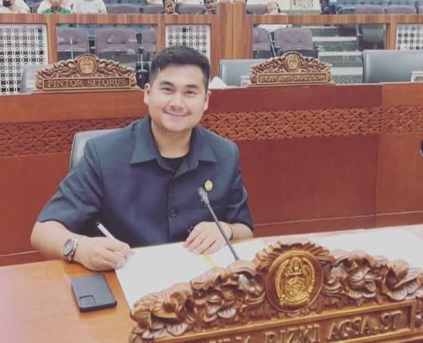 batal_dilantik_anggota_dprd_sumut_terpilih_aulia_agsa_laporkan_kpu_ke_dkpp