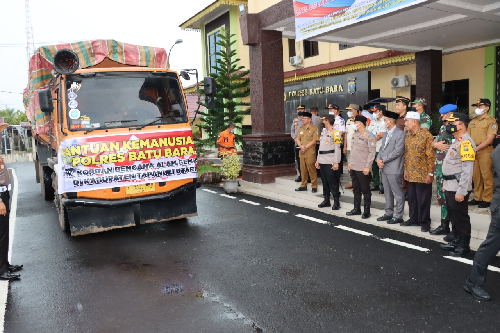 batu_bara_berangkatkan_bantuan_bahan_bangunan_untuk_korban_gempa_taput