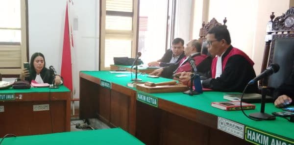 bawa_133_kg_ganja_ke_medan_2_warga_aceh_diadili