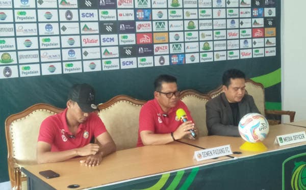 bawa_28_pemain_semen_padang_siap_kalahkan_psms_lagi