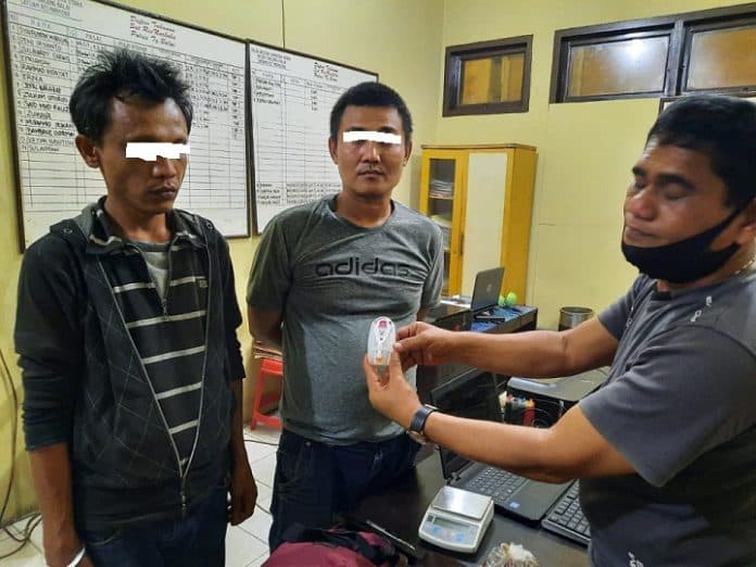 bawa_ekstasi_palsu_ke_tanjungbalai_dua_warga_medan_ini_masuk_bui