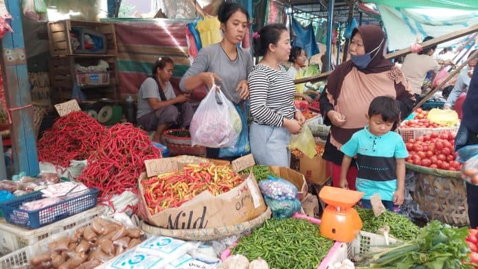 bawang_merah_bertahan_mahal_cabai_rawit_tembus_rp60_ribu_per_kg_di_medan