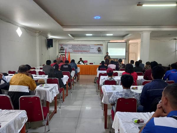 bawaslu_dan_stakeholder_humbahas_bahas_pengembangan_strategi_kelembagaan_pemilu_2024