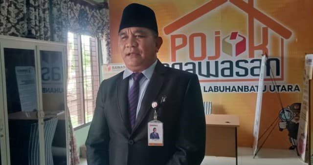 bawaslu_labura_gelar_agenda_dengarkan_saksi_terkait_laporan_rizal_darno