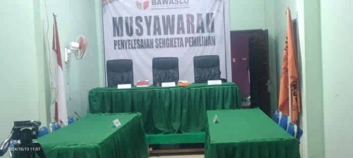 bawaslu_labura_molor_gelar_sidang_pembacaan_putusan_sengketa