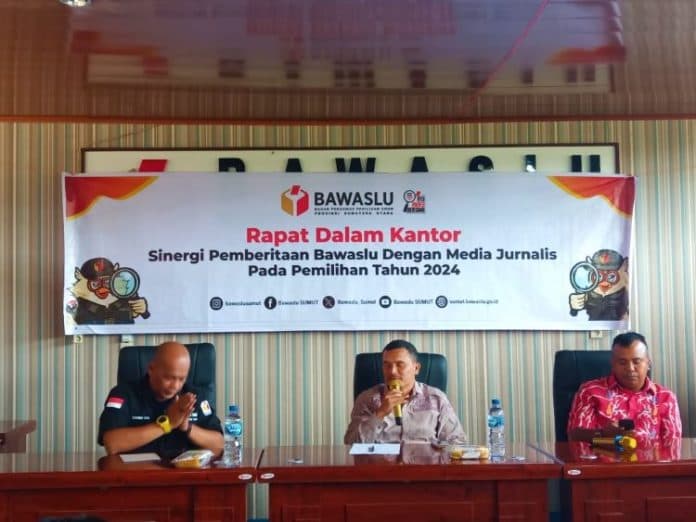 bawaslu_sumut_gelar_rdk_sinergi_pemberitaan_dengan_jurnalis_kabupaten_karo