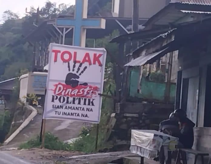 bawaslu_taput_terima_laporan_terkait_pelanggaran_kampanye