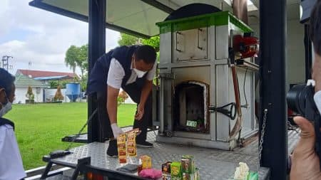 bbpom_musnahkan_obat_dan_kosmetik_ilegal_senilai_rp27_miliar_di_medan