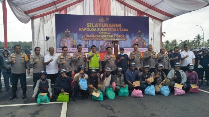 becak_motor_diharapkan_jadi_pelopor_keselamatan_lalu_lintas
