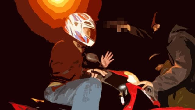 begal_bersenpi_rampas_motor_warga_patumbak_pelaku_beraksi_saat_hujan_deras