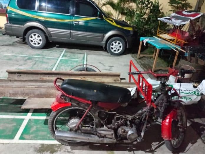 begini_kronologi_2_pria_curi_besi_rel_kereta_api_di_medan