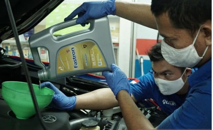 begini_tips_memilih_pelumas_yang_tepat_untuk_mobil_lcgc