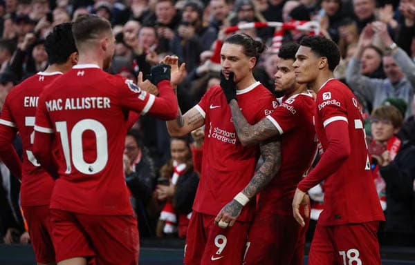bekap_burnley_3_1_liverpool_kembali_gusur_city_di_puncak