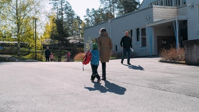 belajar_dari_pendidikan_finlandia_terapkan_jam_masuk_sekolah_lebih_siang_tapi_terbaik_di_dunia