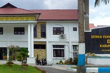 belanja_pakaian_anggota_dewan_deli_serdang_rp834_juta