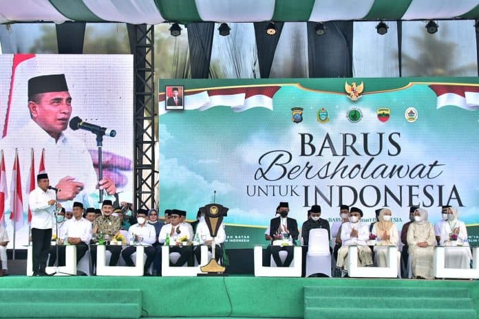 belasan_ribu_massa_ramaikan_barus_berselawat_untuk_indonesia