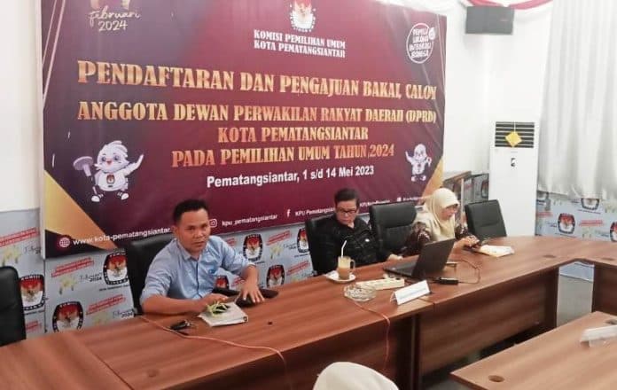 belum_ada_parpol_ajukan_dokumen_balon_anggota_dprd_ke_kpu_siantar