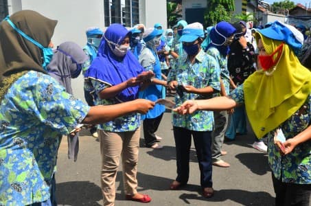 belum_bayar_thr_sampai_batas_yang_ditentukan_ini_sanksinya