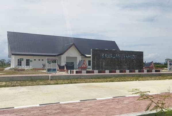 belum_selesai_dibangun_kawasan_terpadu_lumban_pea_sudah_rusak