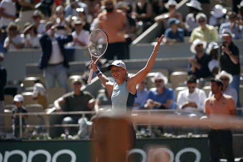 benam_daria_kasatkina_petenis_polandia_iga_swiatek_melaju_ke_final_french_open