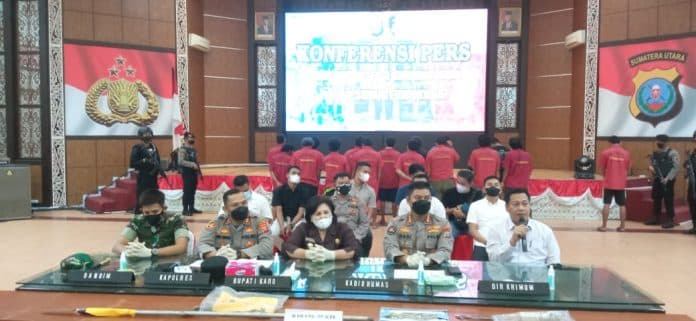 bentrok_di_puncak_siosar_karo_polisi_amankan_17_tersangka