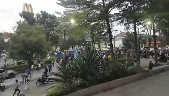 bentrok_diduga_antar_okp_terjadi_di_jalan_ringroad_medan