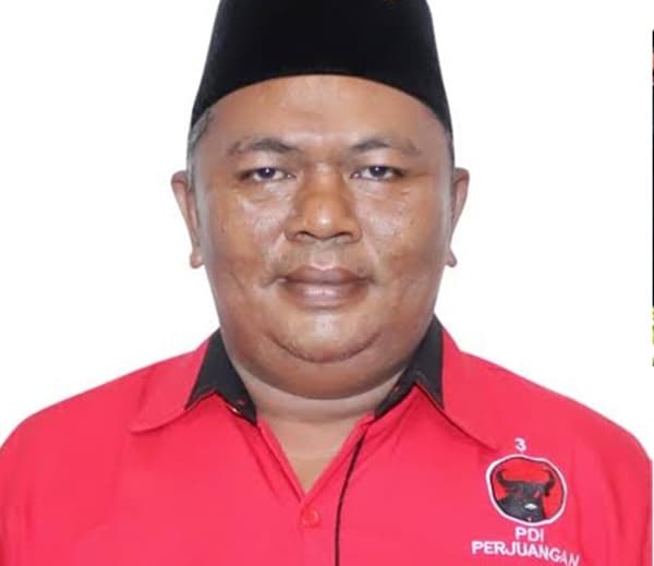 bentrok_massa_di_tapteng_pdip_tim_paslon_yang_bagi_bagi_uang