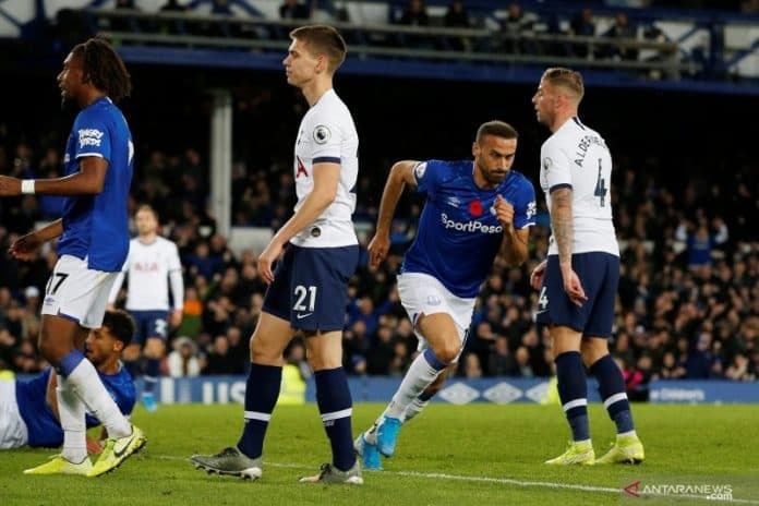 berakhir_imbang_1_1_pertandingan_spurs_vs_everton_diwarnai_insiden