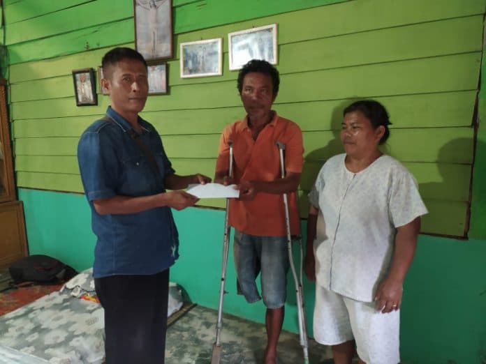 berbagi_di_bulan_ramadhan_haji_novri_ompusunggu_bantu_penyandang_disabilitas