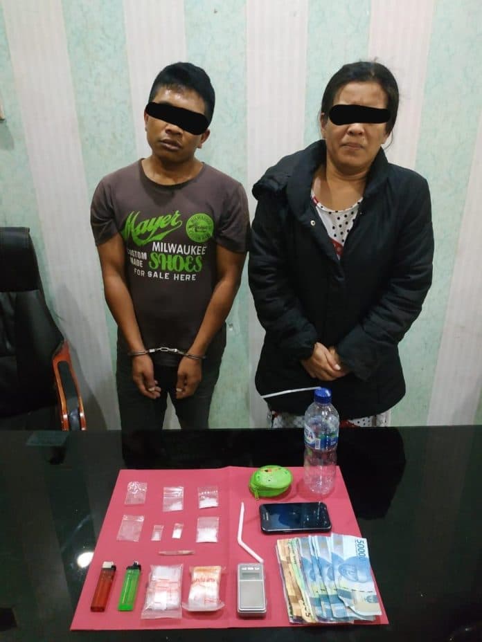 berduan_isap_sabu_di_kost_bandar_sabu_didor_dan_wanitanya_ditangkap