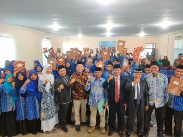 berkah_hardiknas_86_guru_tendik_di_muhammadiyah_asahan_dapat_sk_pegawai_tetap