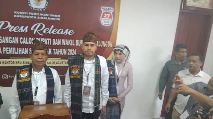 berkas_pendaftaran_bapaslon_pilkada_simalungun_dinyatakan_lengkap_radiapoh_kita_lanjutkan