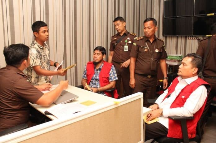 berkas_perkara_kadinkes_sumut_dan_rekanan_dilimpahkan_ke_pengadilan_tipikor_medan