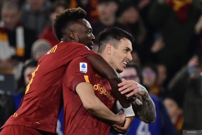 berkat_sundulan_kepala_as_roma_menang_2_0_atas_empoli_di_liga_italia